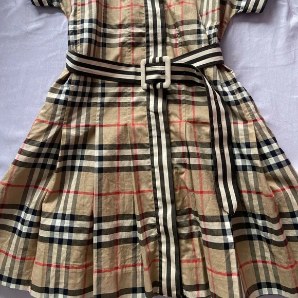 Burberry little girls dress